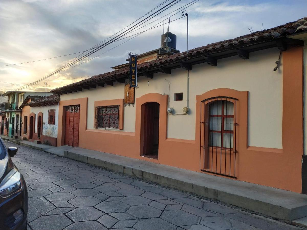 Hotel Alexandria San Cristóbal de Las Casas Zewnętrze zdjęcie
